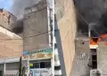 Gamarra en llamas!: Bomberos atienden incendio en el emporio comercial