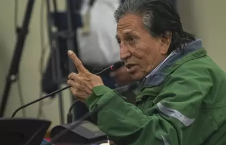 Alejandro Toledo interrumpe a Jos Domingo Prez