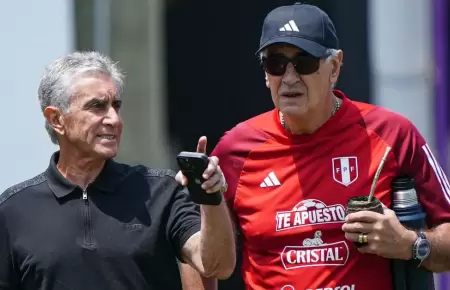 Oblitas revel si Fossati seguir siendo entrenador de la 'Bicolor'.