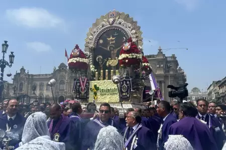 Segundo recorrido del Seor de los Milagros.