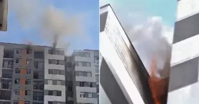 Se registra voraz incendio en Cercado de Lima.