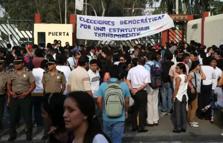 Alumnos sanmarquinos denuncian agresiones durante protestas en contra de eleccio