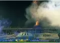 Hinchas de Alianza Lima celebran el 38 aniversario del Comando Sur con espectculo de fuegos artificiales en Matute