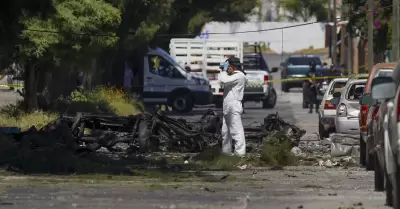 Explosin de coche bomba dej a tres policas heridos