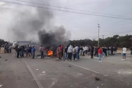 PNP desbloquea parcialmente la Panamericana Norte.