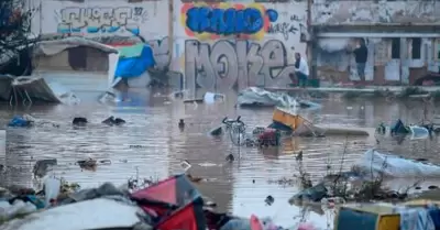 Inundaciones dejan ms de 50 fallecidos y varios desaparecidos.