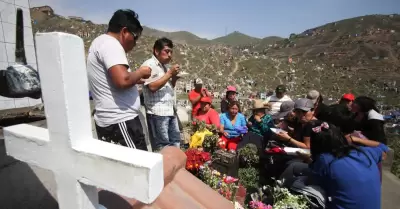 Cementerio Virgen de Lourdes en VMT