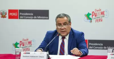 Gustavo Adrianzn pide disculpas