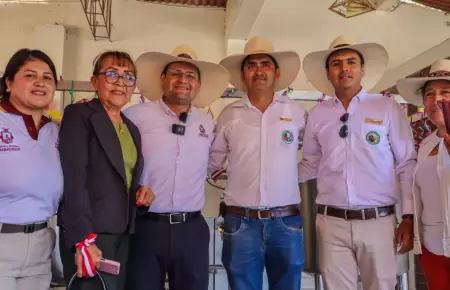 Gobernador de Lambayeque entrega planta de pasteurizacin.