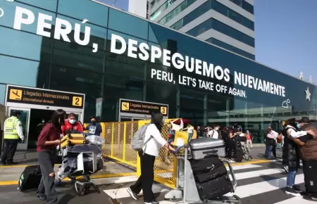 Anuncian huelga de trabajadores de Corpac