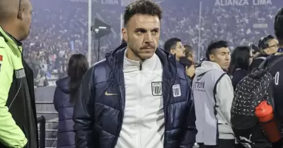 Mariano Soso seguir en la direccin tcnica de Alianza Lima.