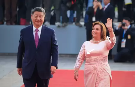 Boluarte recibe a Jinping en Palacio.