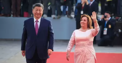 Boluarte recibe a Jinping en Palacio.