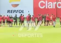 Seleccin Peruana: Hinchas acudieron a Videna para charlar con los jugadores en la previa del duelo ante Chile