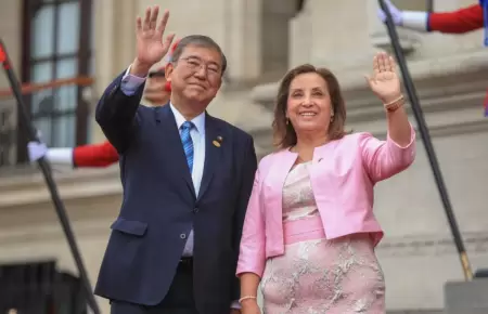 Per y Japn firman acuerdos bilaterales en Palacio de Gobierno.