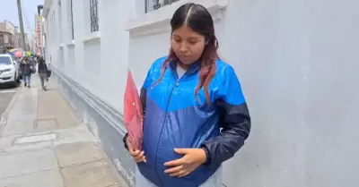 Embarazada no pudo recoger resultados en Maternidad de Lima.