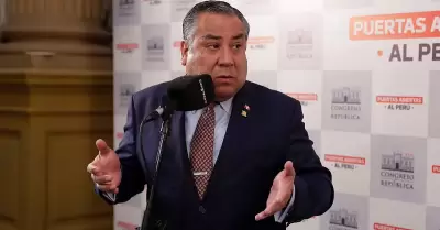 Gustavo Adrianzn asegura mejora en la economa peruana.