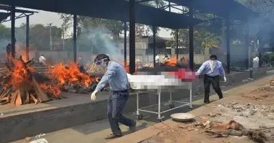 Hombre despierta minutos antes de ser cremado.