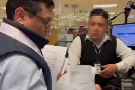 Detienen a inspector de Migraciones.