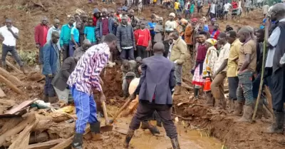 Deslizamiento de tierra ocasiona trgico desastre en Uganda.