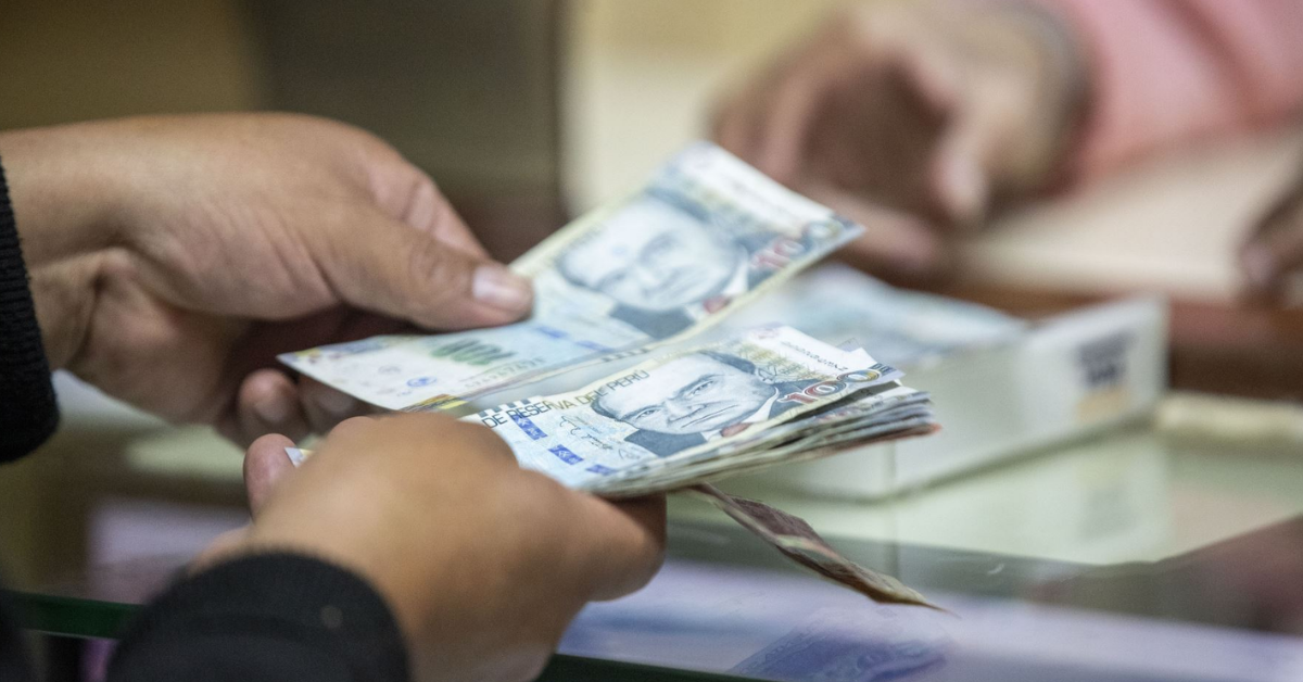¡Atención! Congreso aprueba aumento de aguinaldo y bono de escolaridad a más de S/ 3,500 ¿Quiénes son los beneficiados?
