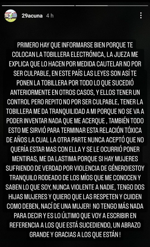Futbolista Mathías Acuña explica por qué llevará grillete electrónico.