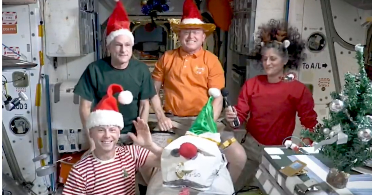 ¡Una Navidad fuera de este mundo! Astronautas mandan mensaje por fiestas desde el espacio