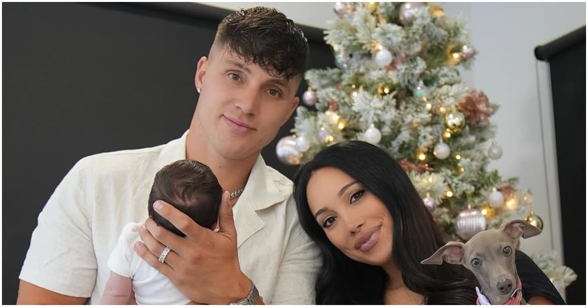 Modelo de OnlyFans y su hermanastro celebran el nacimiento de su bebé: "Milagro de Navidad"