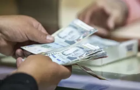 Aprueban aumentar aguinaldo y bono de escolaridad.