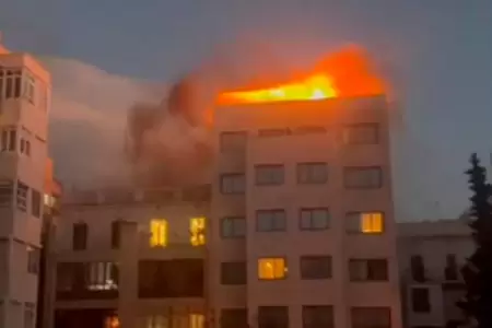 Incendio en sauna de hotel dej cuatro heridos.