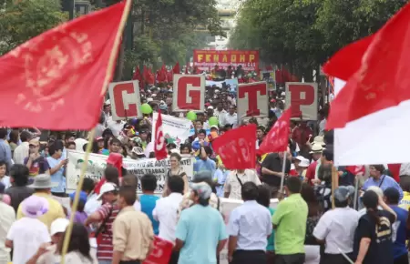 La CGTP le exige al Congreso y Ejecutivo su renuncia por incapacidad.