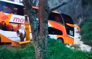 Tarma: Terrible susto! Bus repleto de pasajeros casi se desbarranca camino a Oxapampa