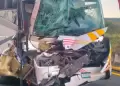 Tragedia en carretera! Choque de bus contra un triler dej ms de 50 pasajeros heridos