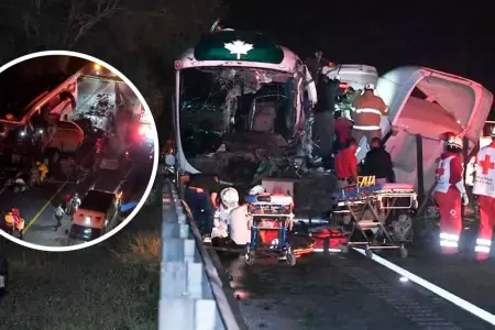 Accidente en carretera deja un fallecido y 15 heridos.