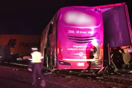 Accidente de autobs dej decenas de heridos en Veracruz.