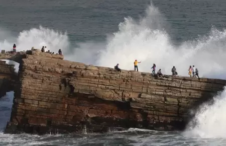 Habrn olas del triple de su tamao informa la Marina.