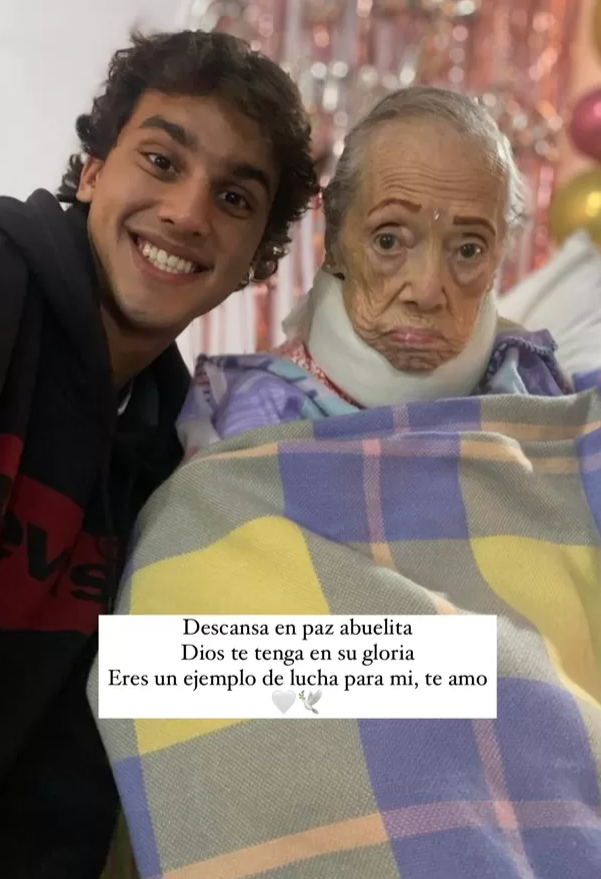 Gabriel Meseses anuncia la prdida de su abuelita a travs de una foto en redes.