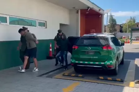 Hombre detenido por preguntar por su cmplice de robo en comisara.