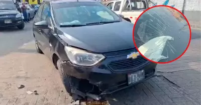 Taxista protagoniza accidente en Barrios Altos.