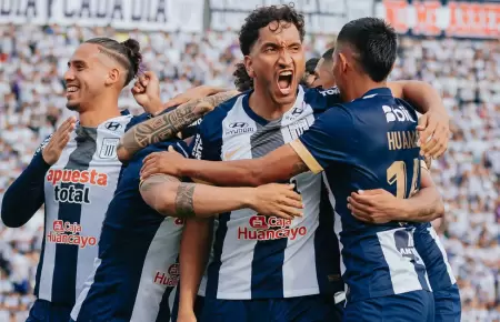 Alianza Lima venci 2-0 a Emelec en la 'Tarde Blanquiazul'.