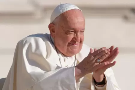 Papa Francisco sufre accidente en el Vaticano