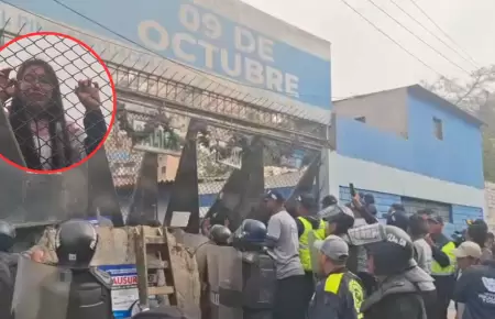 Comerciantes se atrincheran a mercado '9 de octubre'.