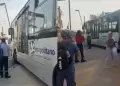 Comas: Triler invade carril del Metropolitano, choca contra bus y deja dos heridos