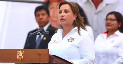 Dina Boluarte responde a detractores.