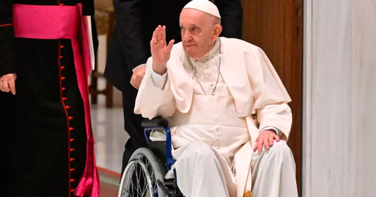 Vaticano: Papa Francisco fue hospitalizado y suspende sus actividades en Roma