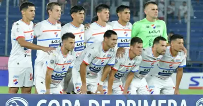 Nacional de Paraguay anunci a su nuevo DT a poco de enfrentar a Alianza Lima.