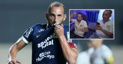 En pleno streaming, dos hinchas de la U celebraron el agnico empate de Alianza