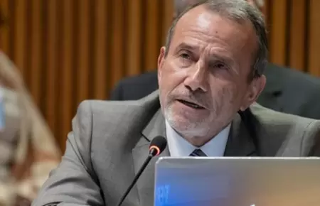 Canciller Schialer fue citado al Congreso por conflicto con Colombia.