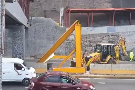 Emape denunciar a chofer que impact el puente Bajada de Baos.