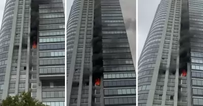 Feroz incendio en Puerto Madero.